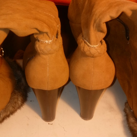 Cute knee high boots - Picture 4 of 6